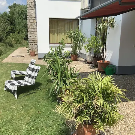 Brenda Apartment Schillingsfuerst